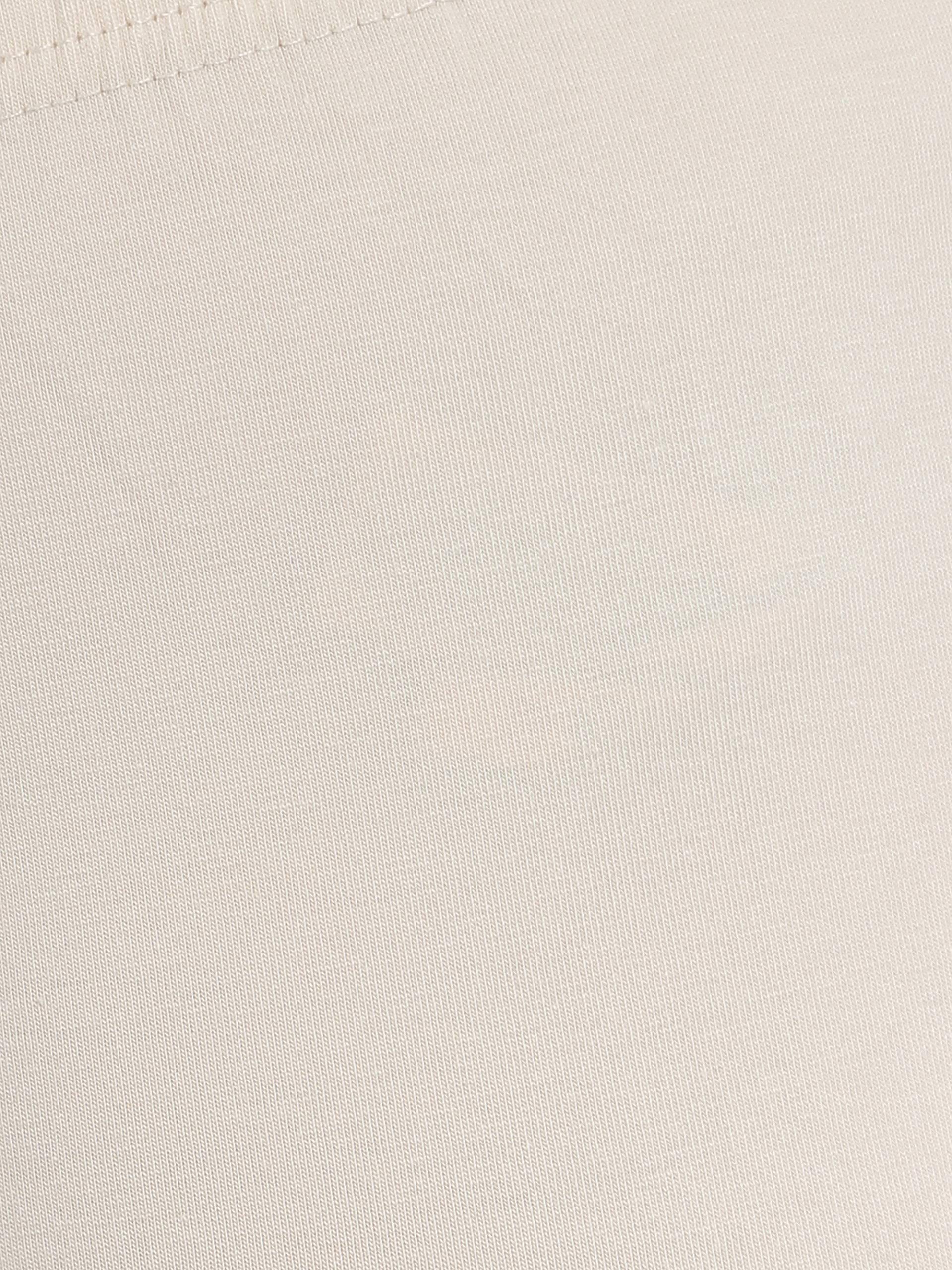 Color_Dark Off White